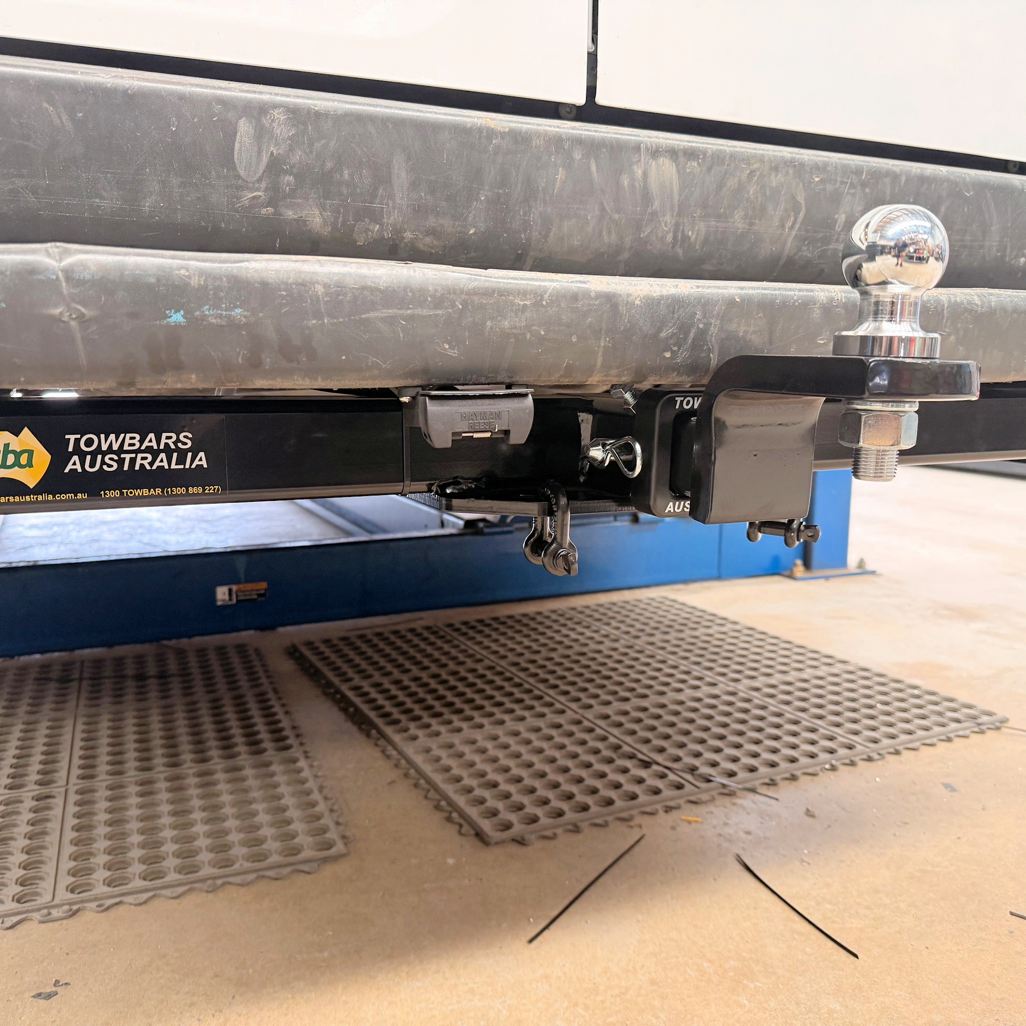 Mercedes-Benz Sprinter Van With Step 06/2018 - On - Towbar Kit