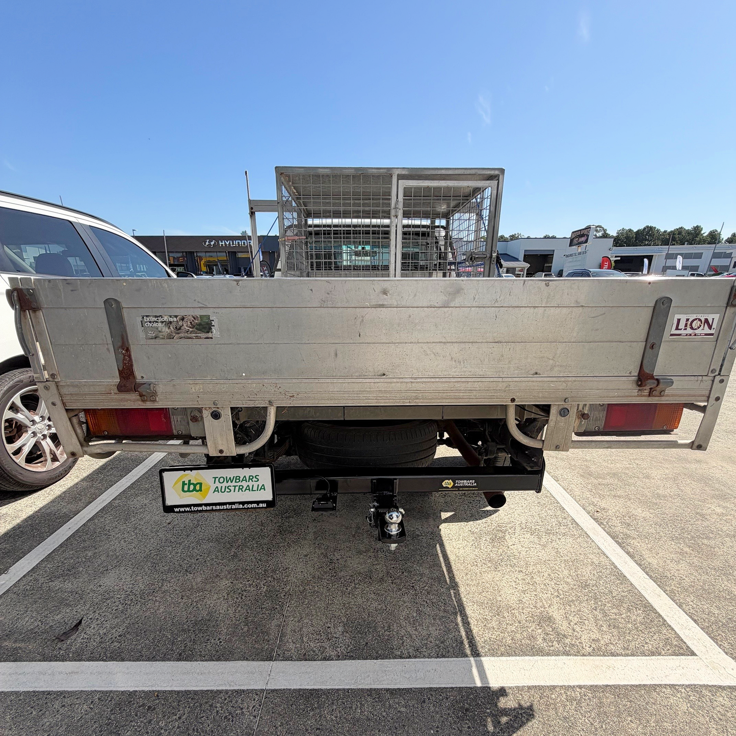 Toyota HiLux 2wd Cab Chassis Tub Body Without Bumper 04/2005 - 08/2015 - Towbar Kit