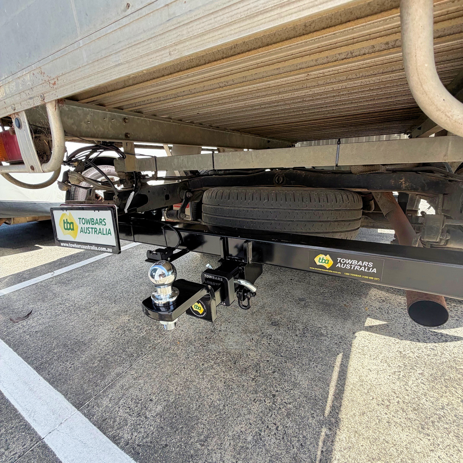 Toyota HiLux 2wd Cab Chassis Tub Body Without Bumper 04/2005 - 08/2015 - Towbar Kit