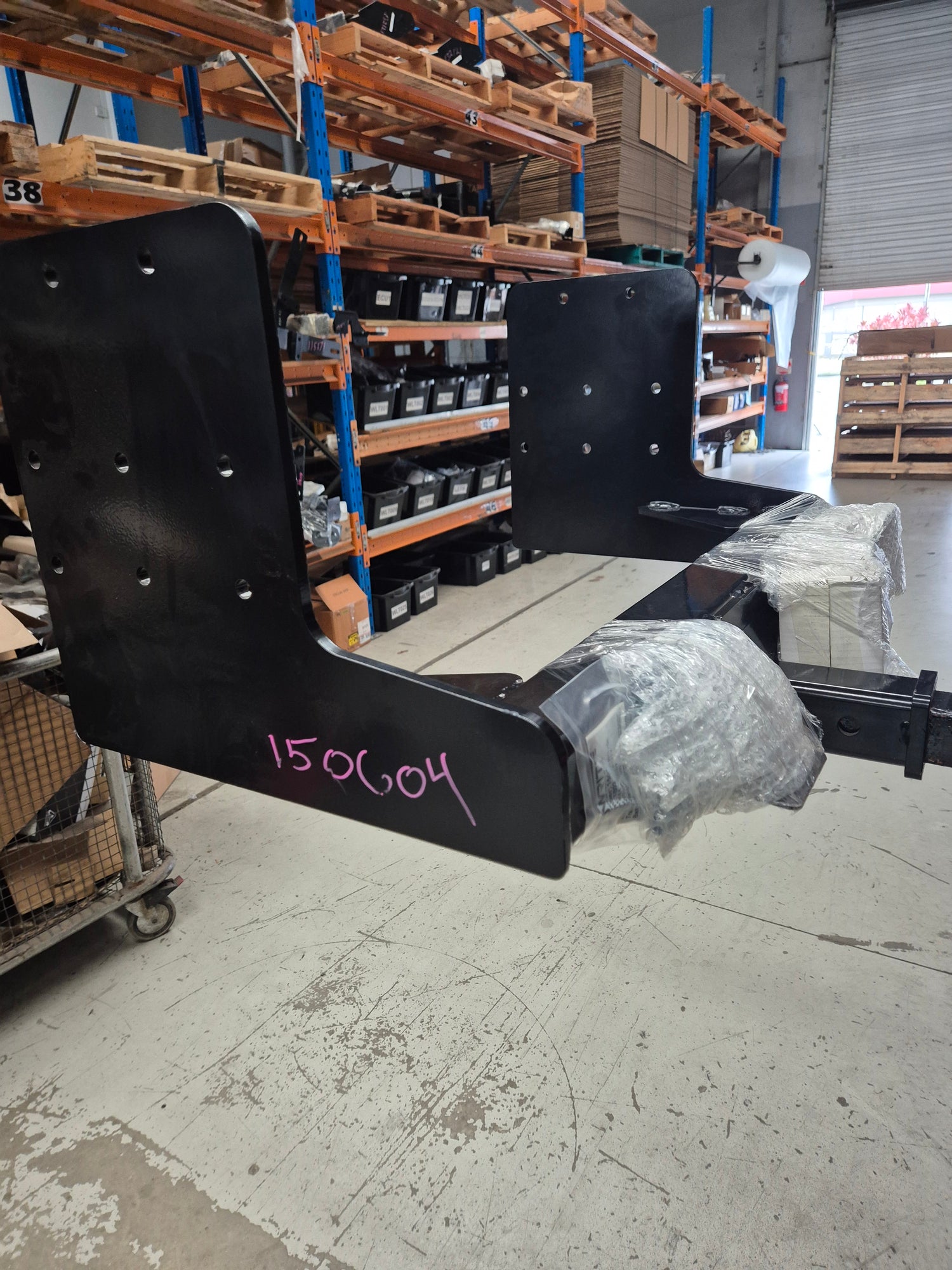 Fuso Canter 515 Wide Cab Trayback Truck 01/2016 - On - Towbar Kit