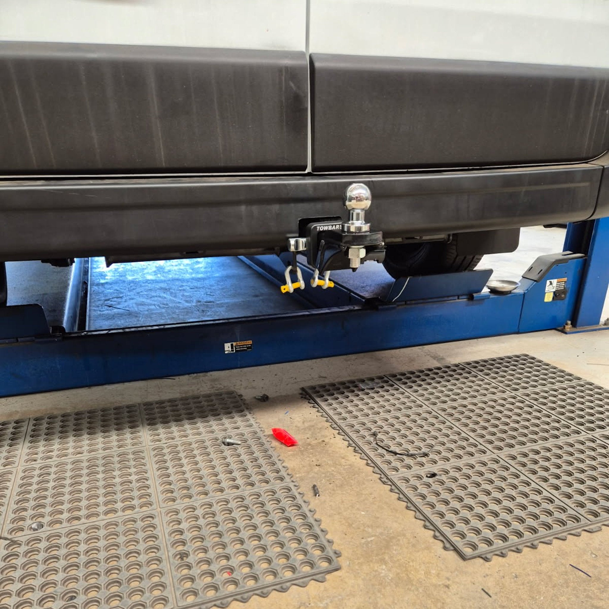 Renault Master FWD X62 Van 10/2011 - On (Not Dual Rear Wheel or RWD) - Towbar Kit