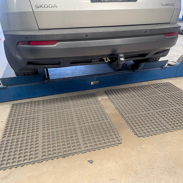 Skoda Karoq SUV 01/2017 - On - Towbar Kit