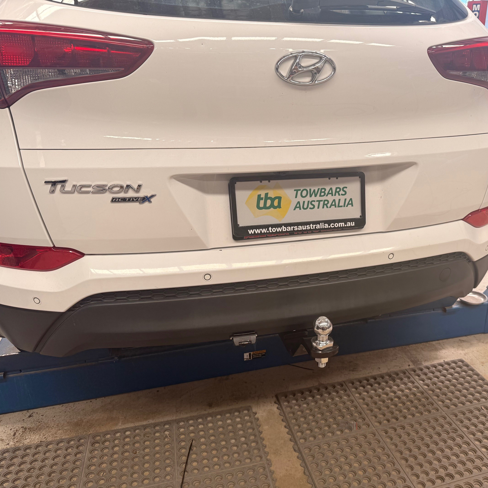 Hyundai Tucson SUV 05/2015 - 05/2018 (Built in South Korea with captive nuts) - Towbar Kit