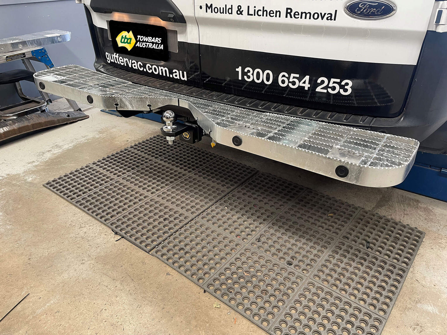Towbar with step on Transit Towbar