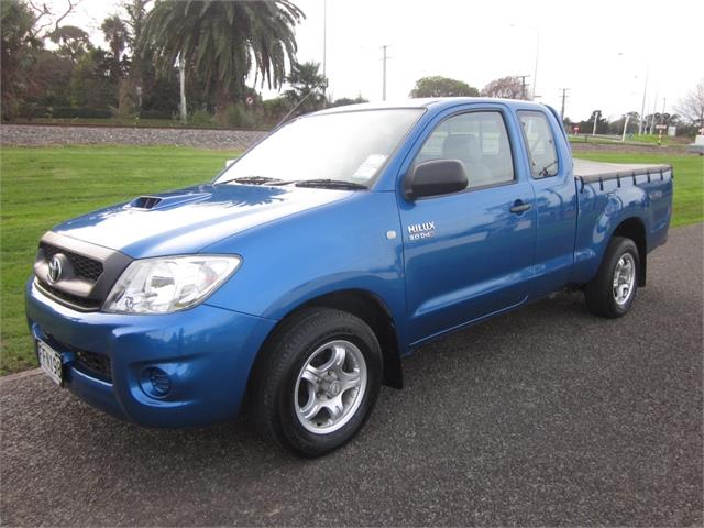 Toyota HiLux 2wd Styleside Tub Body Without Bumper 04/2005 - 08/2015 - Towbar Kit
