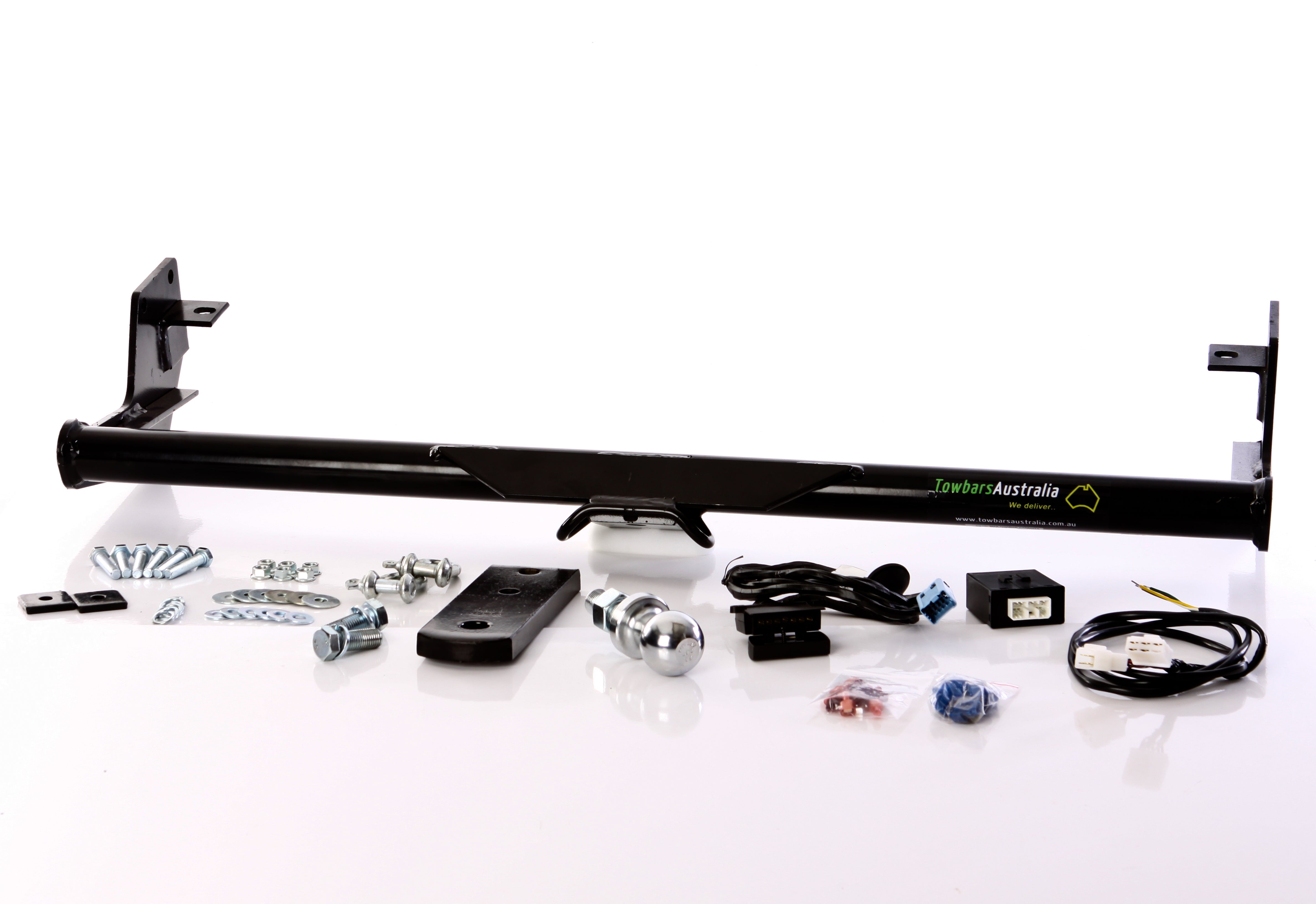 Toyota HiLux 2wd & 4wd Cab Chassis Without Bumper 09/2015 - On - Towbar Kit - STANDARD DUTY