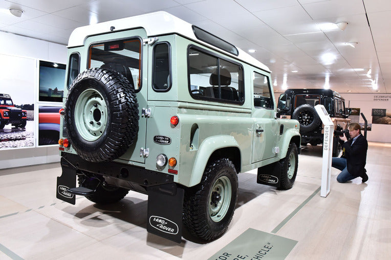 Land Rover Defender 90 SUV 09/2010 - 06/2020 (Fits with original step) - Towbar Kit